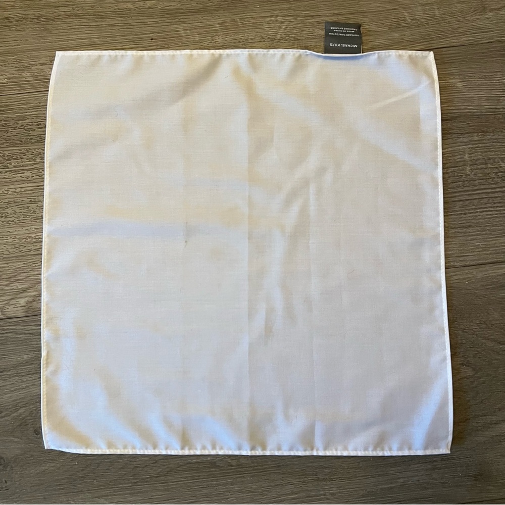 NEW no Tag MICHAEL KORS White 100% Cotton Handkerchief 12.5x13 inches
